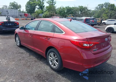 2015 Hyundai Sonata Se z USA, uszkodzony, nr VIN 5NPE24AF6FH211127